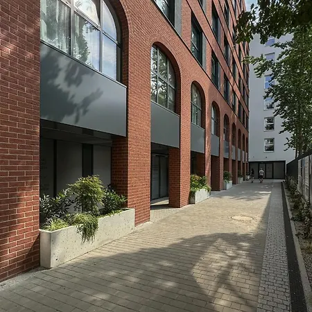 Klimatyzowane Studio Na Placu Wolnosci W Poznaniu By Renters Appartement *